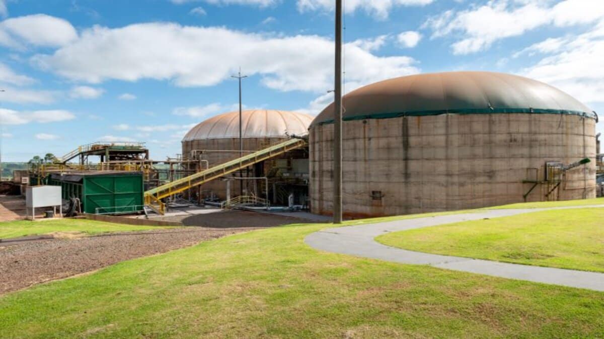 A operadora Oi segue com seu projeto de energias renováveis e fechou uma parceria com a Eva Energia para o abastecimento das suas operações com o biogás