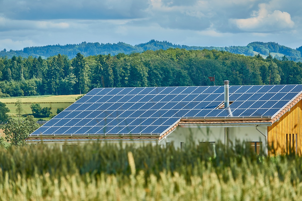 Com a criação do marco legal de microgeração, os produtores rurais conseguiram mais incentivos para a produção de energia solar e o Sistema FAEP/SENAR-PR vem sendo essencial nesse processo