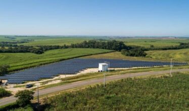 A sustentabilidade no abastecimento de casas e comércios é uma realidade cada vez mais próxima do brasileiro e a Sun Mobi visa expandir vendas com a inauguração da usina de energia solar fotovoltaica em Porto Feliz