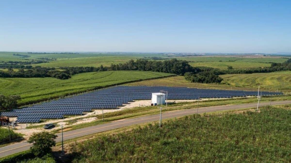 A sustentabilidade no abastecimento de casas e comércios é uma realidade cada vez mais próxima do brasileiro e a Sun Mobi visa expandir vendas com a inauguração da usina de energia solar fotovoltaica em Porto Feliz